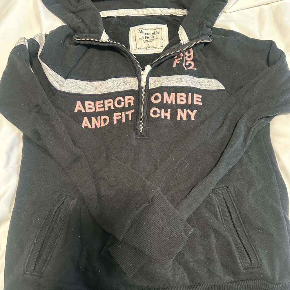 Abercrombie & Fitch Black Sweater